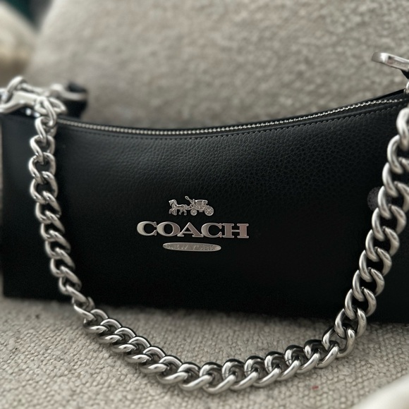 **VIRAL** Coach Charlotte Shoulder Bag in Black - Picture 1 of 1